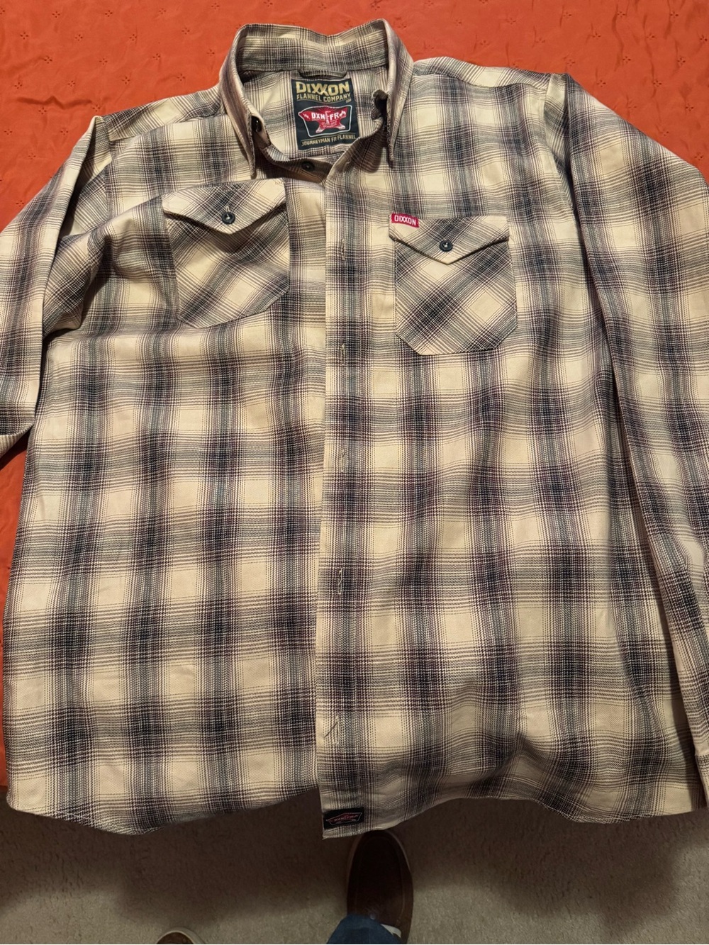 DIXXON FR Cream and Navy Plaid Long-Sleeve Button-Up Shirt